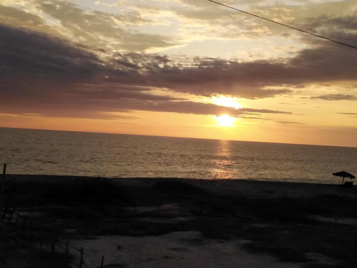 Hostal Las Garzas Del Pelado Playas Exterior photo